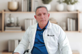 Dr. Elvis Rodríguez Martín